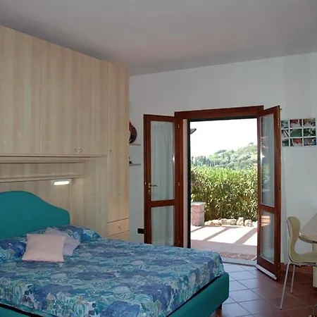 Cecilia * Capoliveri (Isola d'Elba)